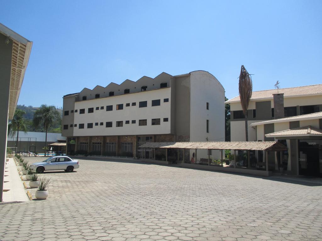 Hotel Santiago Lindoia Exterior photo
