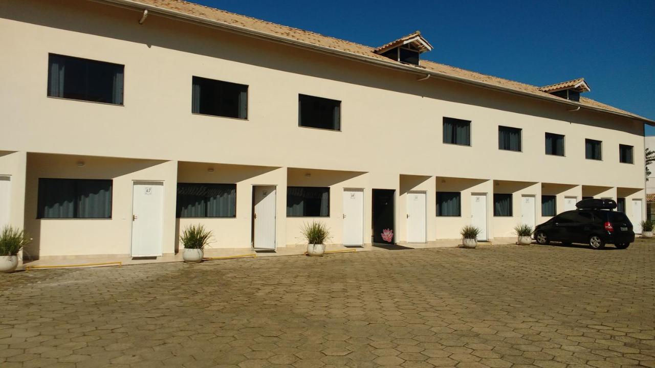 Hotel Santiago Lindoia Exterior photo